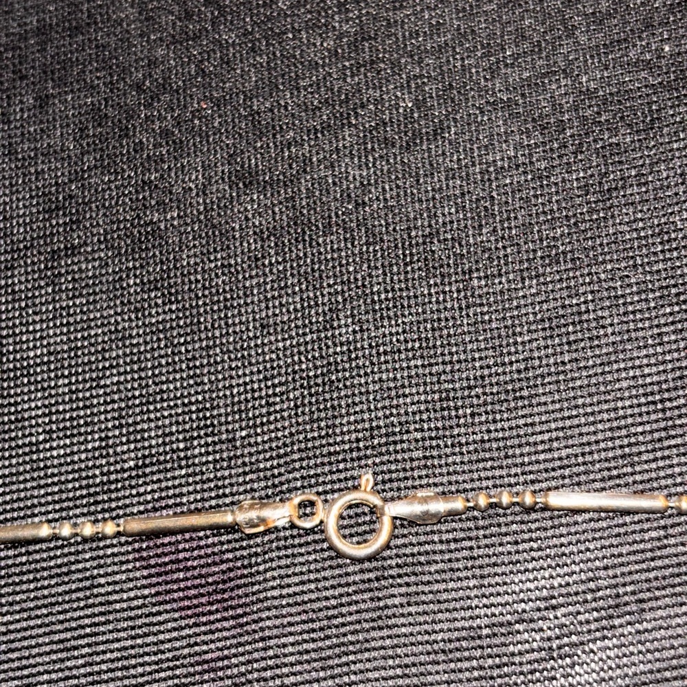 Elegant Silver Necklace - Picture 2 of 12